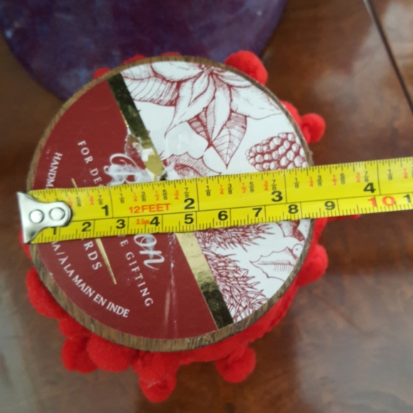 Mini Red Pompoms - Picture 2 of 3